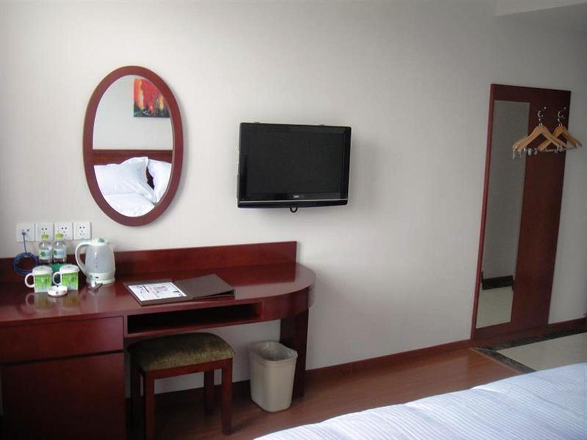 Greentree Inn Shanghai Expo Site South Yanggao Road Subway Station Express Hotel Kültér fotó